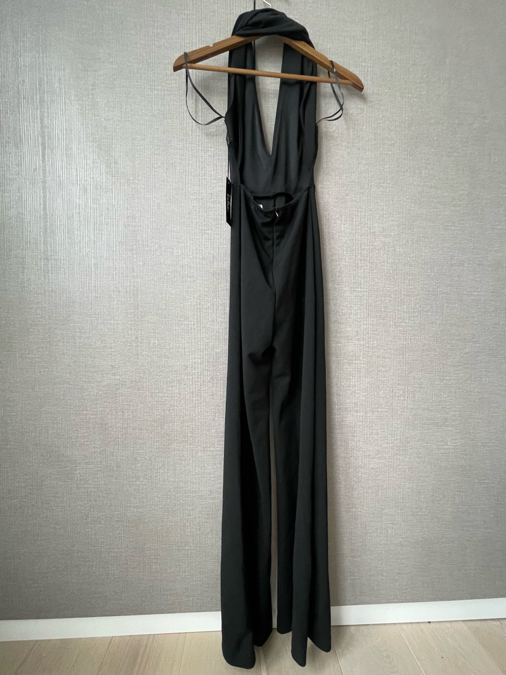 Lulu’s | Jumpsuit - Picture 2 of 6